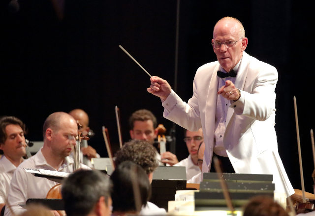 Conductor Richard Kaufman